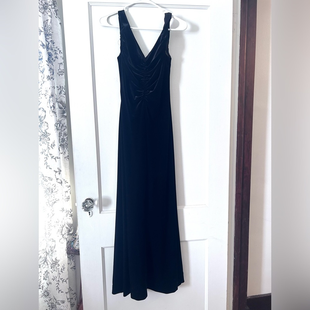 Onyx Black Velvet V-Neck Maxi Dress Vintage - Picture 3 of 9